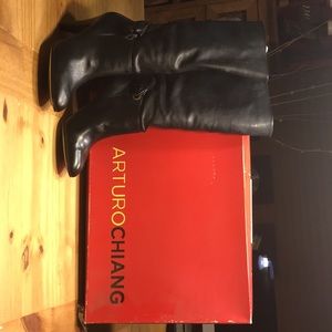 Black smooth Napa Arturo Chiang healed boots